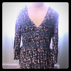 💎 5/$25 💎  Adorable floral dress